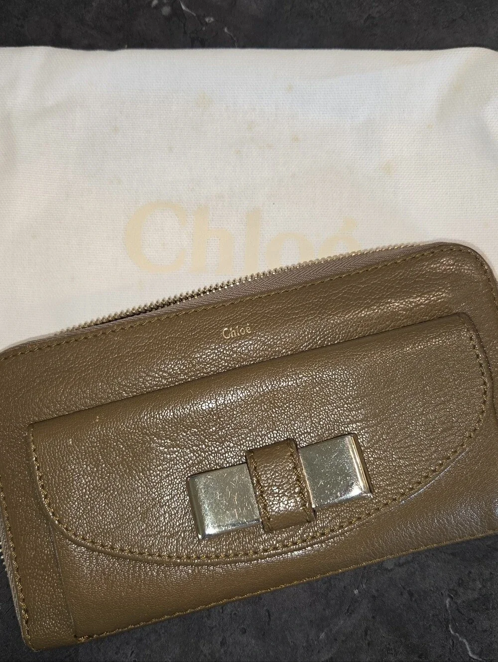 100% Authentic Chloe Lily Leather Zip-Around Wallet